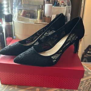 Kelly & Katie Misha Pumps Black Lace size 9